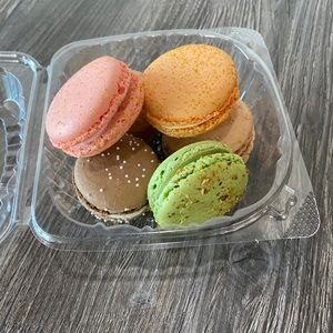 Meet your Posher, Julee